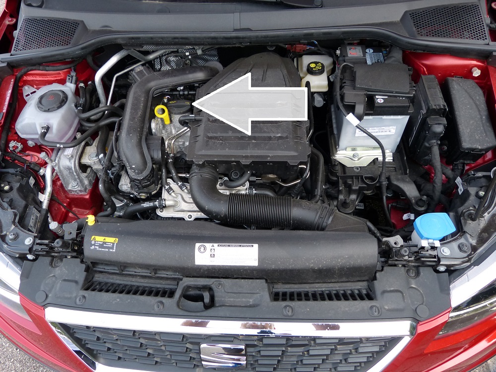 SEAT Ibiza: Vérification du niveau d'huile-moteur - Huile-moteur -  Vérification et appoint de niveaux - Conseils pratiques - Manuel du  conducteur Seat Ibiza